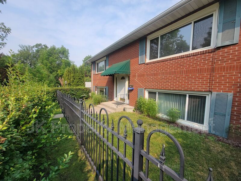 Foto principal - 1305 2nd Ave N