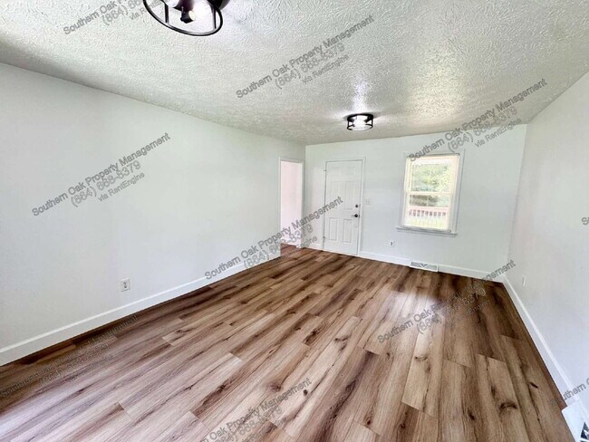 Foto del edificio - 104 Caron Ln