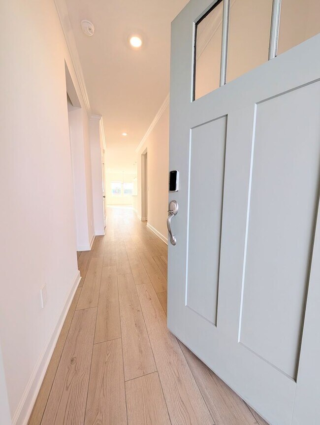 Building Photo - Long-Term Luxury Living – New Waterside Community of Myrtle Beach