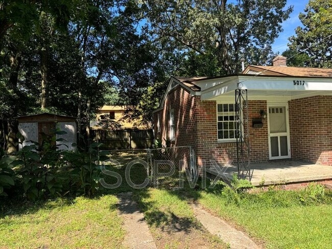 Building Photo - 5017 Baylor St