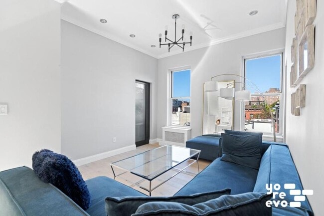 Building Photo - 2 bedroom in New York NY 10014