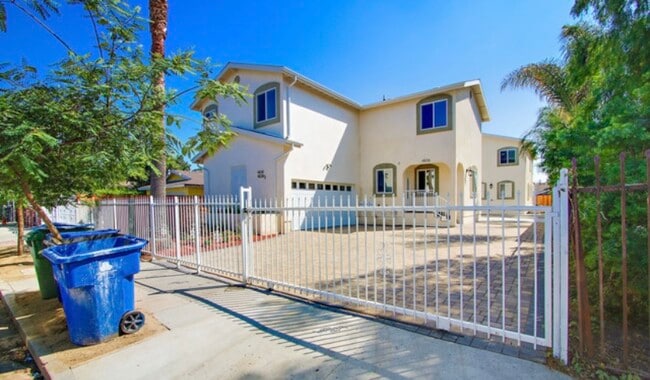 Foto del edificio - 4836 W 18th St