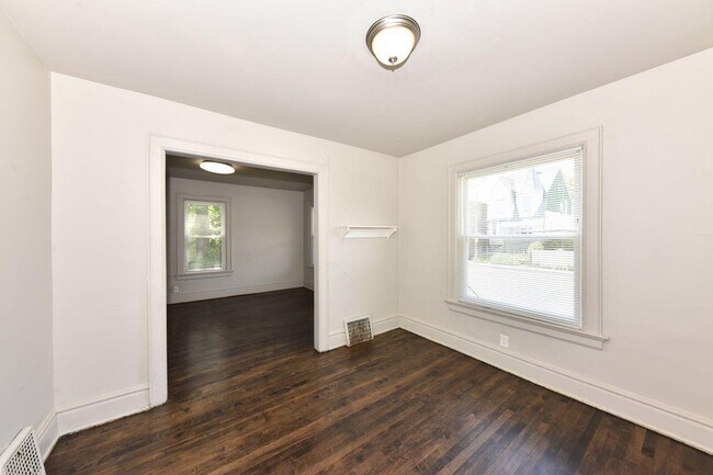 Foto del edificio - 2932 N Holton St