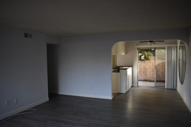 Building Photo - 17011 Pinehurst Ln
