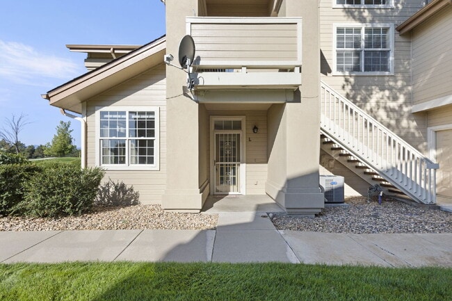 Building Photo - "Chic & Spacious 2-Bed, 2-Bath Condo with Granite Elegance in Littleton!"