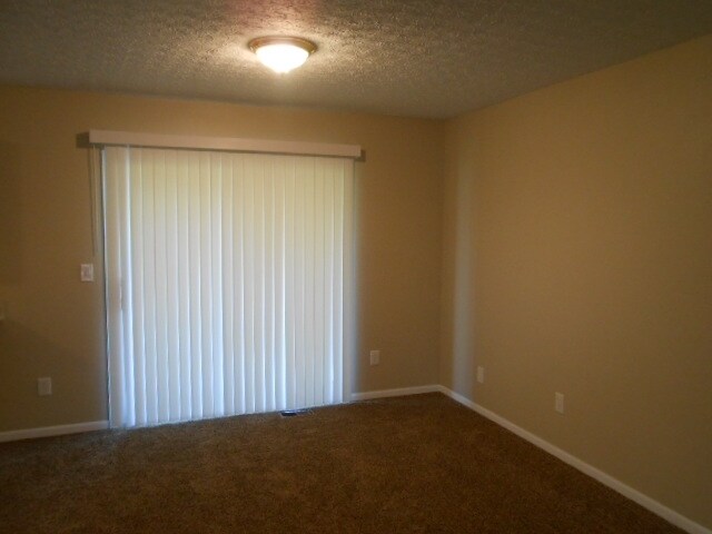 Foto del edificio - 5936 Whitehaven Drive
