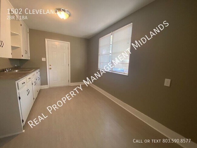 Foto del edificio - Duplex near Columbia College! Apply Now!