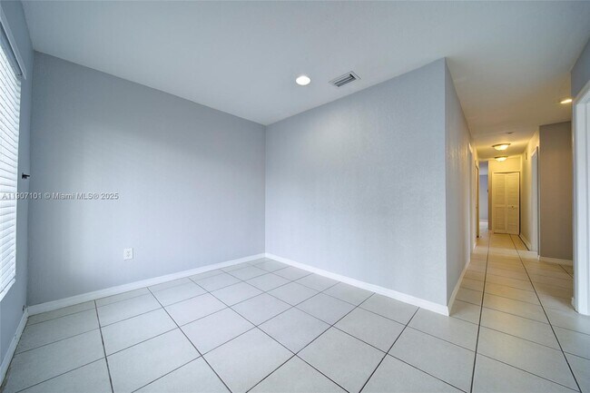 Foto del edificio - 10450 SW 172nd St