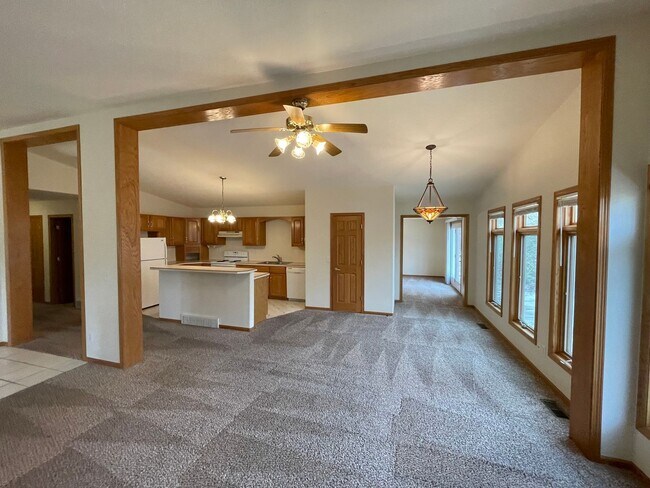 Foto del edificio - Large and Spacious Duplex