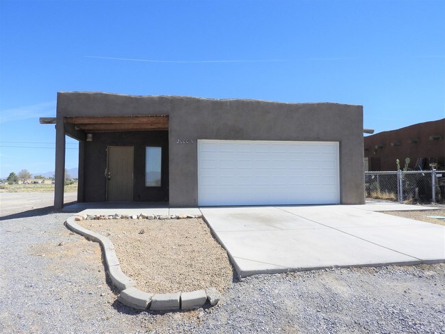 Building Photo - 1821 E Ambush St