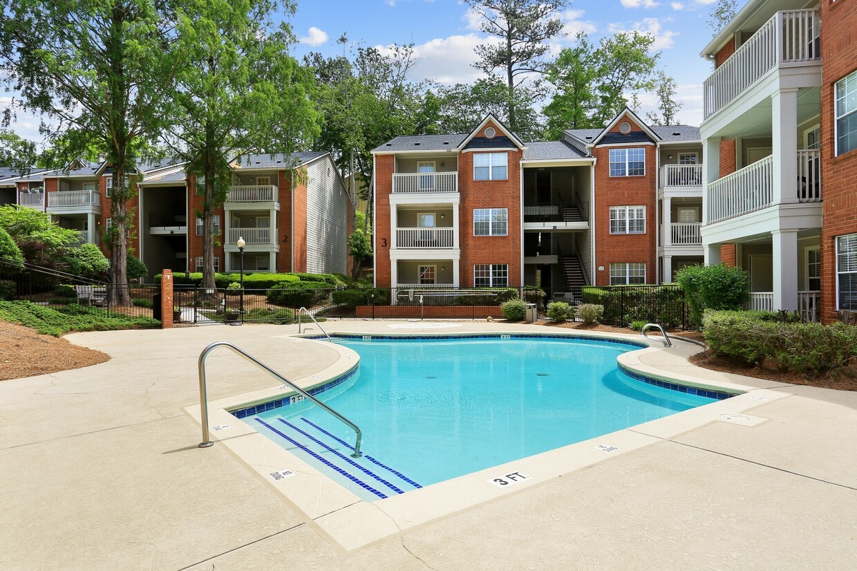 Primary Photo - 1010 Chastain Park Ct NE