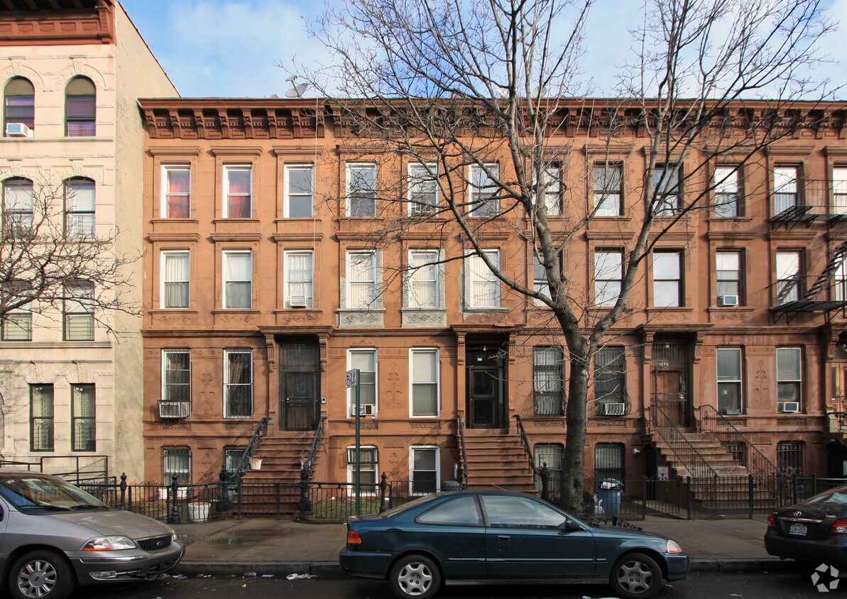 Building Photo - 1071 Dean St