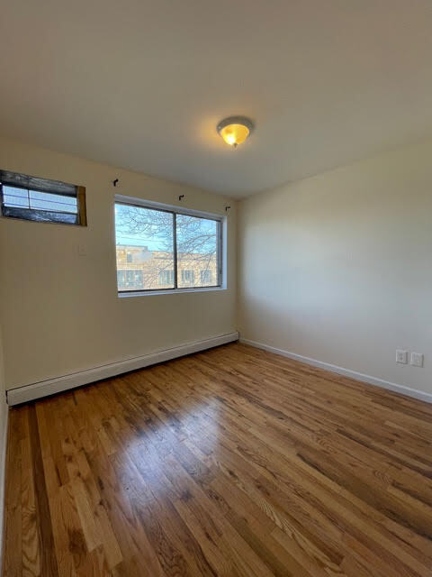 Building Photo - 6759 Metropolitan Ave