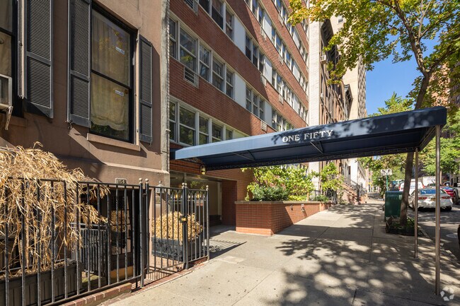 Building Photo - 150 E 37th St