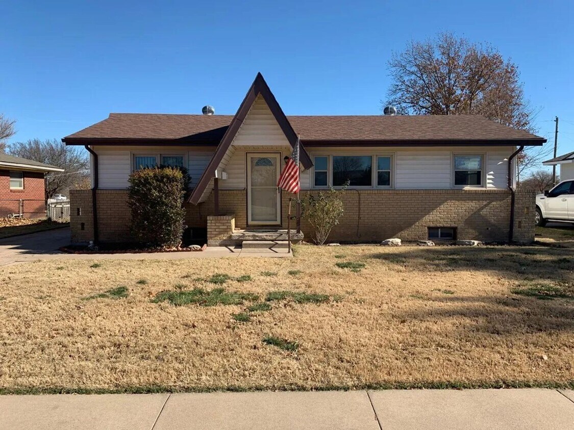 Primary Photo - 3008 S. Exchange Pl. Wichita KS.