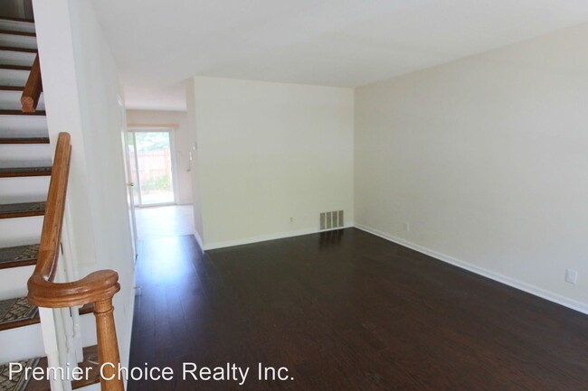 Foto del edificio - 2 br, 1.5 bath House - 36 Williamsburg Drive