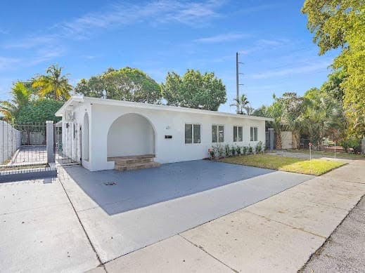 Foto del edificio - 411 NW 51st Ave