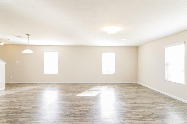 Building Photo - 12427 Sunset Ridge Ln