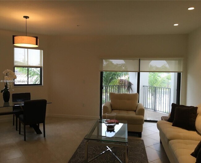Foto del edificio - 10600 NW 88th St