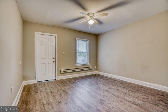 Building Photo - 5114 Craig Ave