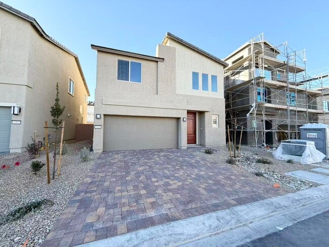 Building Photo - 5975 Lindenberry Walk St