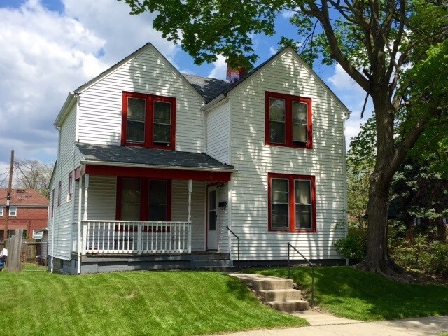 Primary Photo - 64 E Dodridge St