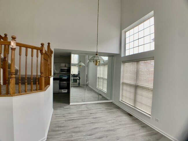 Foto del edificio - 3270 Haverhill Dr