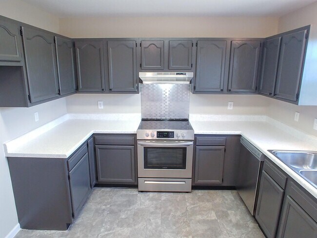 Foto del edificio - 3905 Hillside Terrace Ln