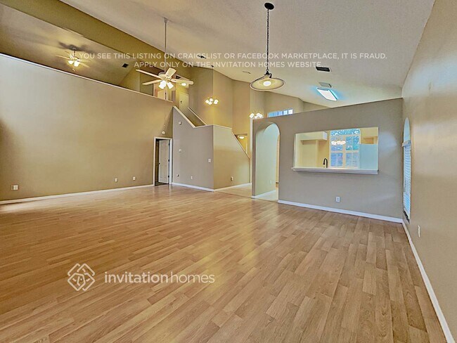 Foto del edificio - 27439 Breakers Dr