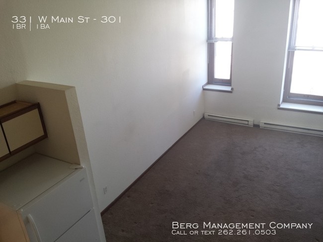 Foto del edificio - 331 W Main St