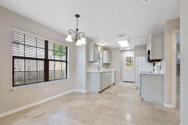Building Photo - 133 Bolero Way