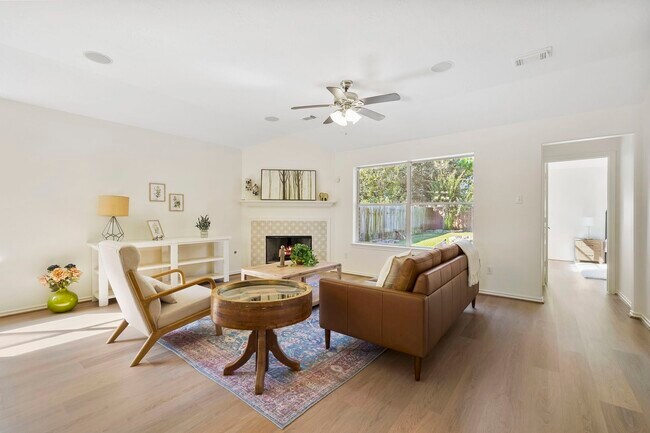 Foto del edificio - 22015 Bronze Leaf Dr