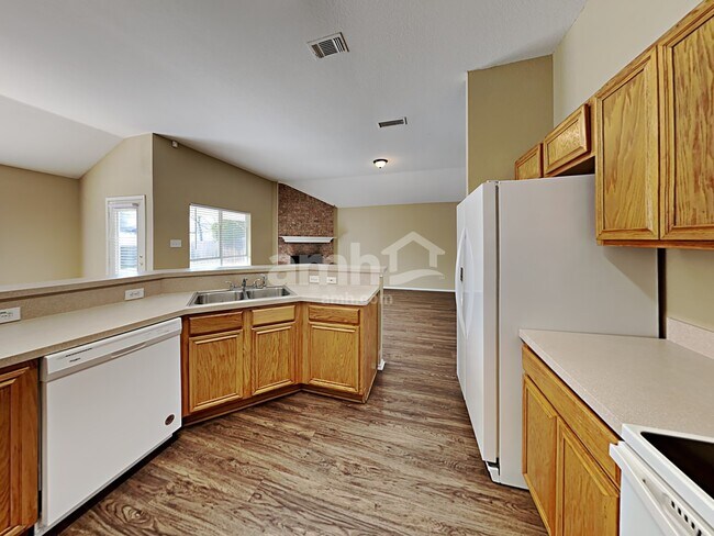 Foto del edificio - 1525 Jesse Ramsey Boulevard