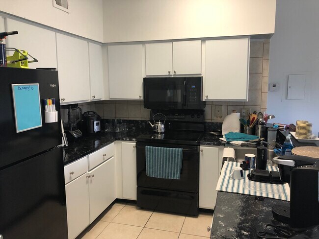 2445 SW 18th Terrace Unit 9 photo'