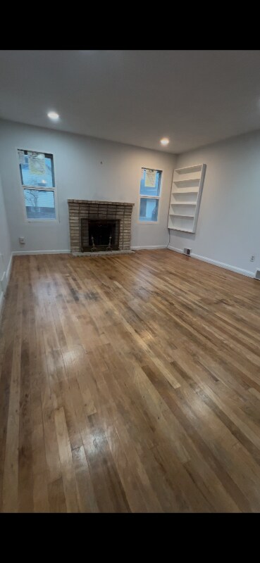 Foto del edificio - 11432 pearl Rd