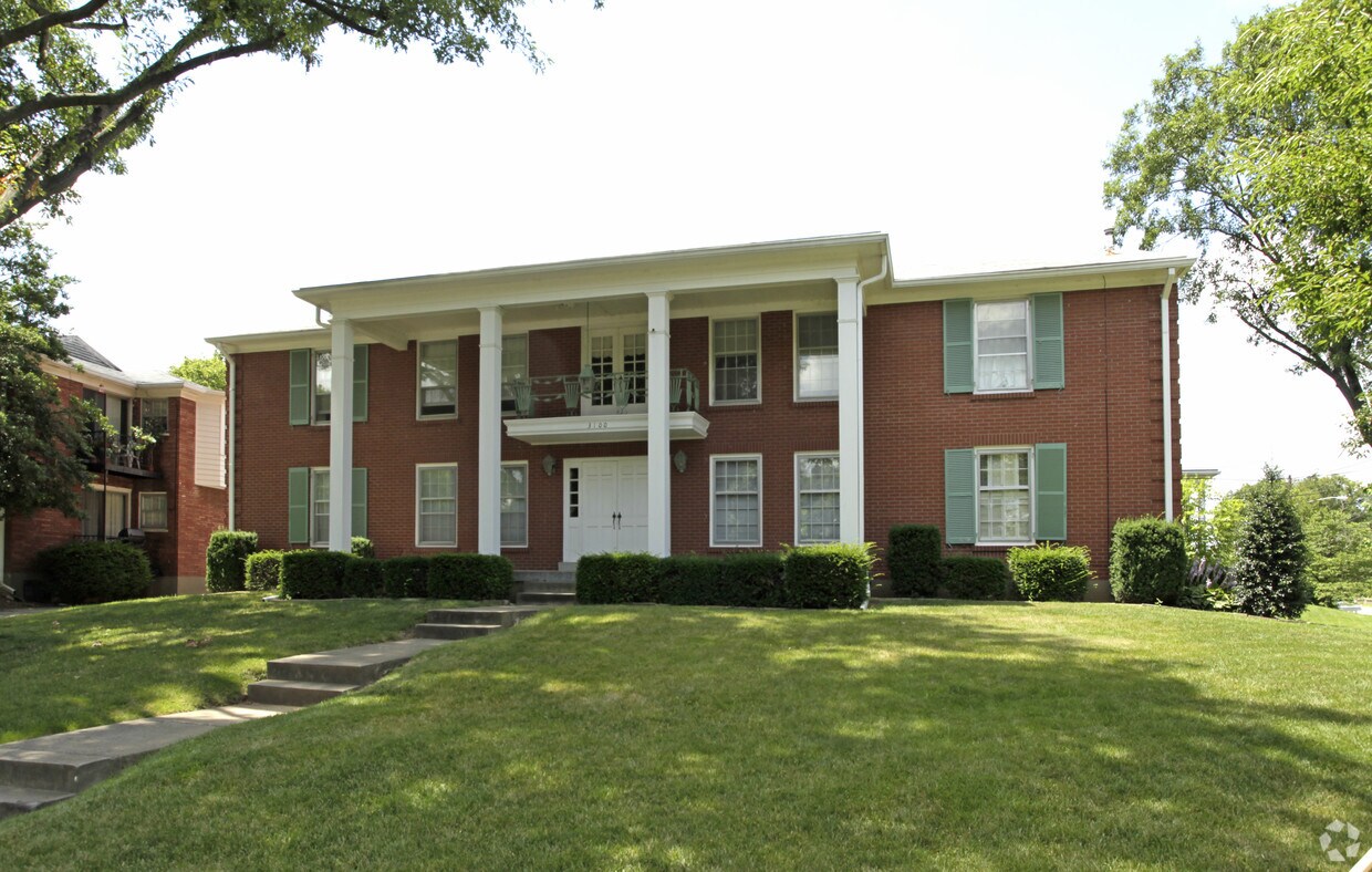Primary Photo - 3100 Sunny Ln