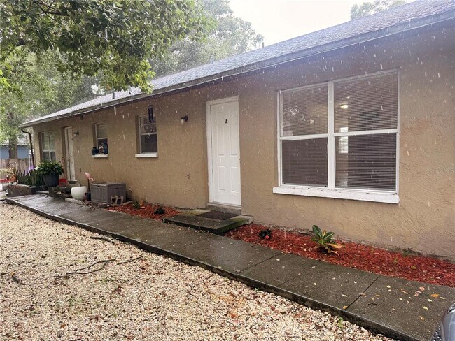 Foto del edificio - 9406 N Hartts Dr