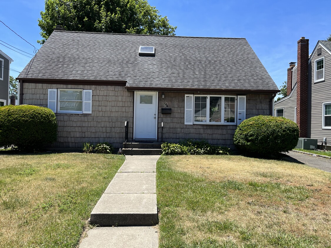 Foto principal - 146 Walton Ave