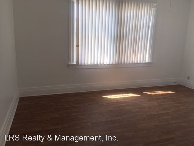 Building Photo - 3716-3718 W Pico Blvd