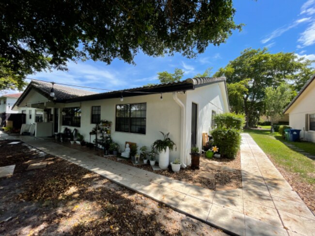 Building Photo - 11401 NW 43rd St
