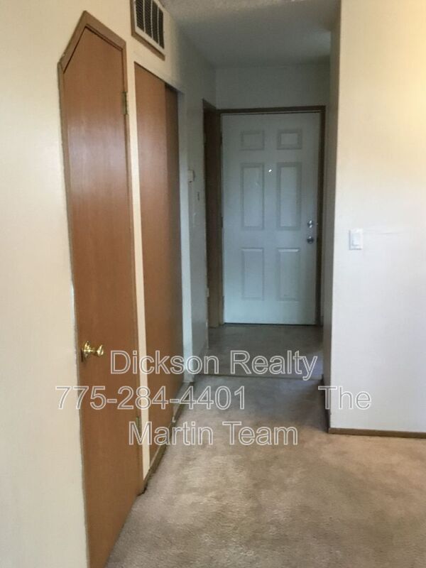 Building Photo - 4985 W 7th St