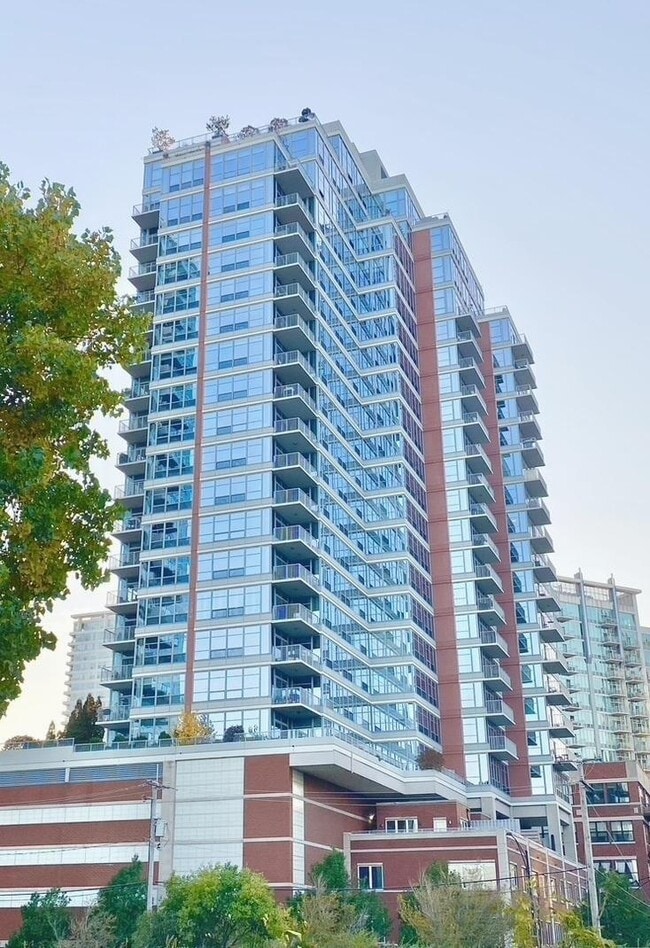 Building Photo - 1600 S Prairie Ave