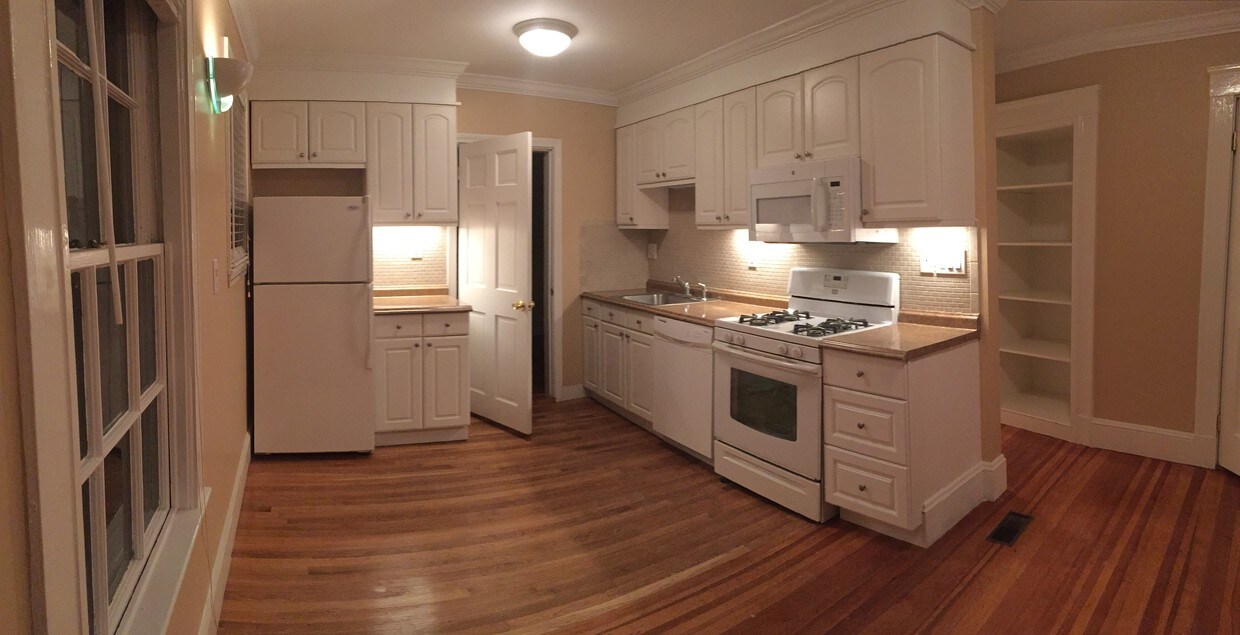 11 Bemis Rd, Wellesley, MA 02481 Condo for Rent in Wellesley, MA