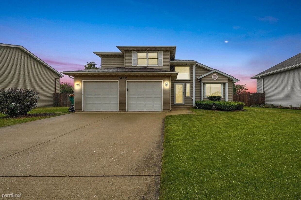 Foto principal - 3 br, 2 bath House - 1608 Timberline Dr