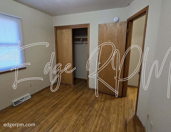 Foto del edificio - Now leasing for May 2026! 4 Bedroom 2 Bath...