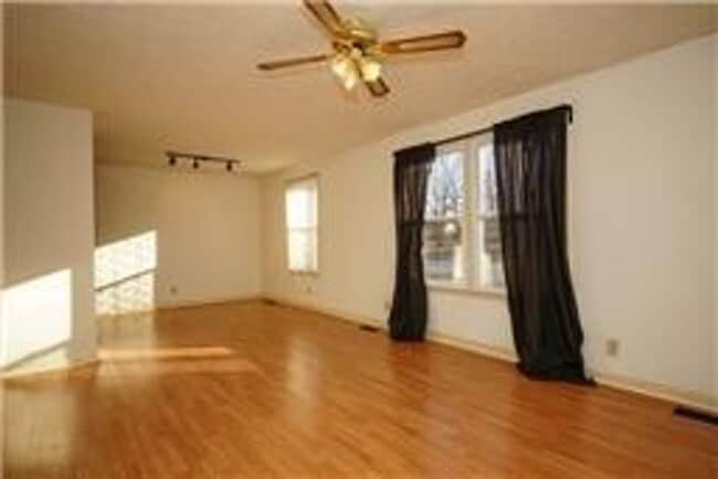 Building Photo - 309 Andrew Dr