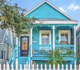 Building Photo - 1208 Avenue K