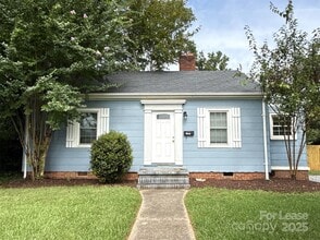 Building Photo - 3017 Hudson St