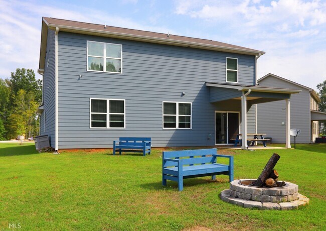 Foto del edificio - 525 Curry Ridge Ct
