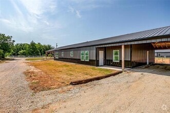 Building Photo - 4712 S Keller Rd